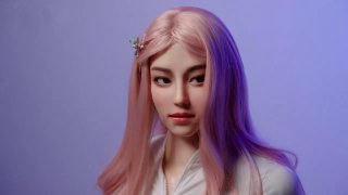 Рободевушка Moya: робот-компаньон и реакция публики