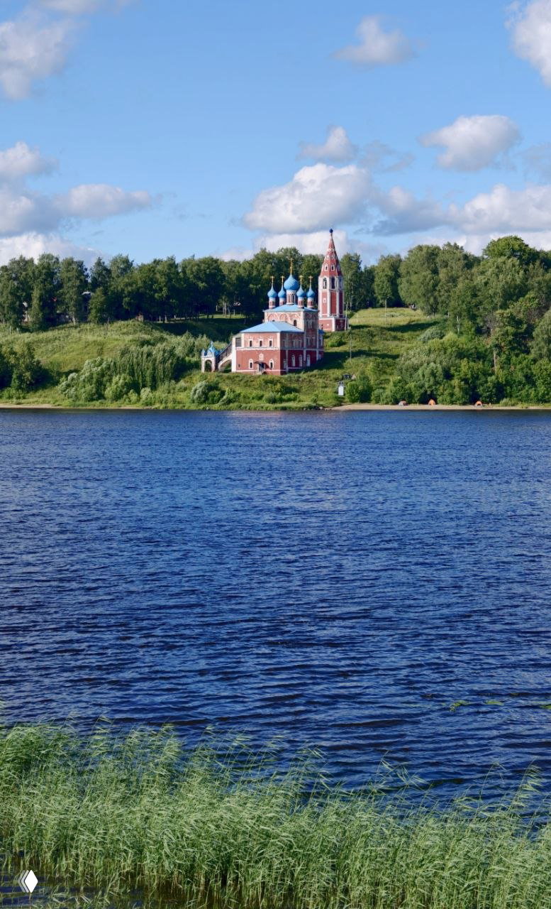 Тутаев: Романовская и Борисоглебская стороны