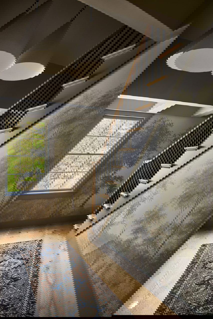 С душой: темная палитра и смелые принты на Нантакете