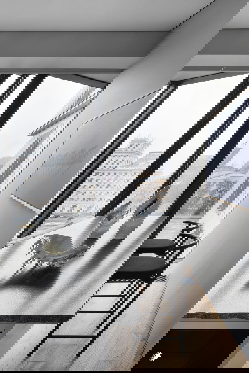 Геометрия серого: квартира 44 м² в центре Москвы