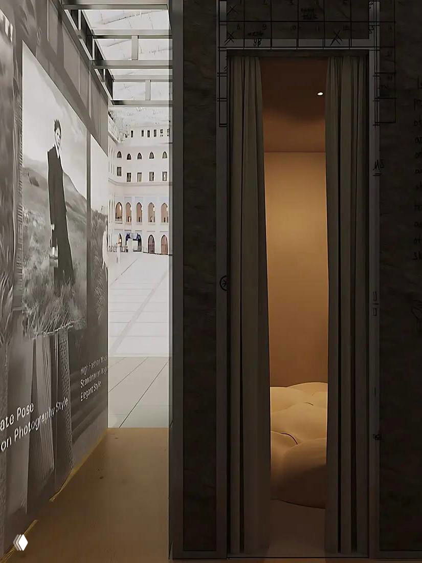 Узкий вход в павильон‑куб с занавесками; видно приглушённое внутреннее пространство и мягкие формы для уединения внутри инсталляции.