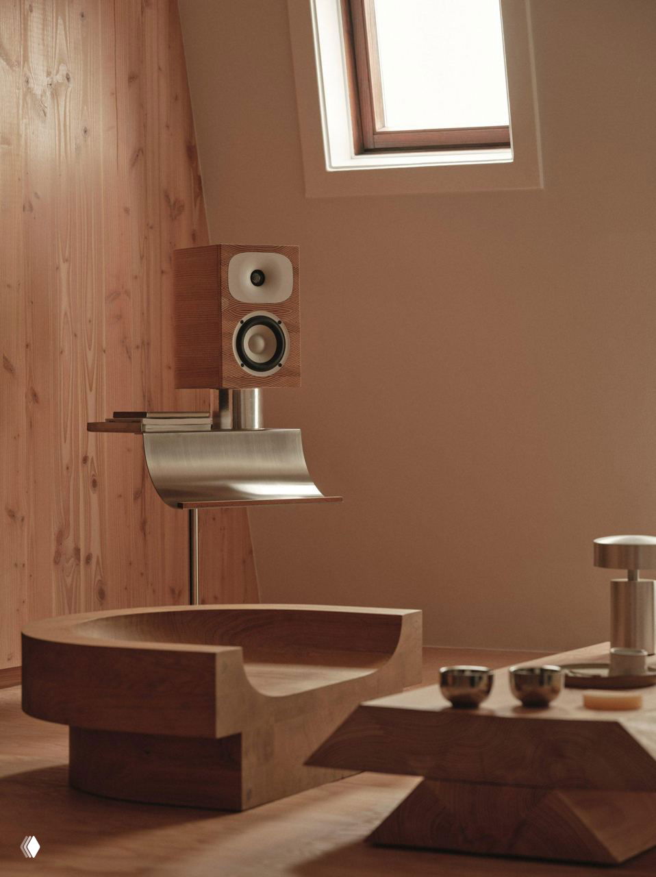 Живая и несовершенная: деревянная квартира в Лондоне