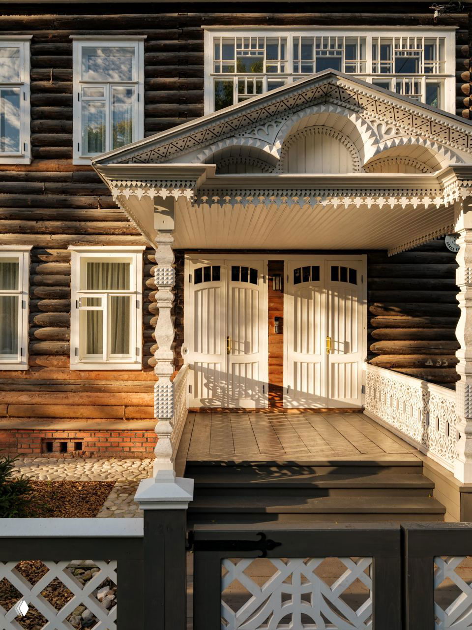 Не только резной палисад: отель «Дом на Кирова» в Вологде