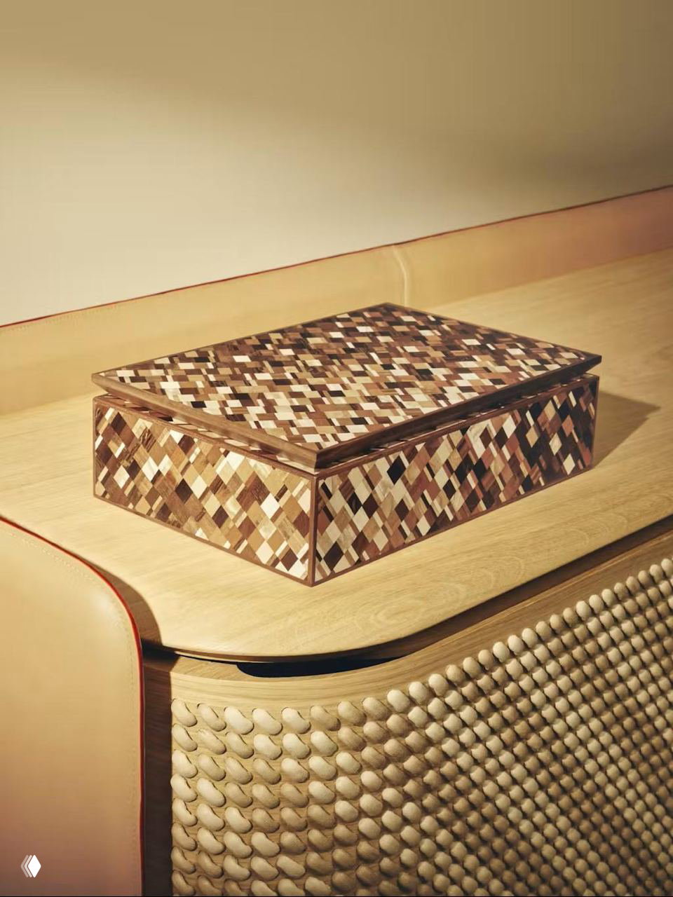 Louis Vuitton перевыпускает мебель 1920-х годов