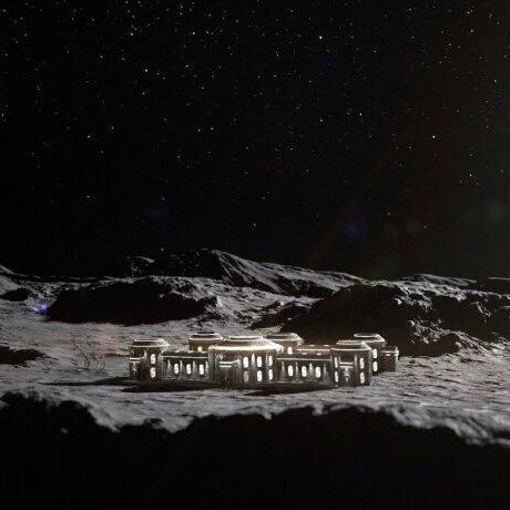 Панорамный рендер комплекса лунного отеля GRU Space на ровной местности Луны: несколько подсвеченных блоков на фоне звёздного неба и лунных холмов.