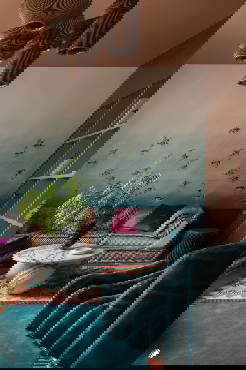 Охра, мандарин и золото: пентхаус в Чикаго