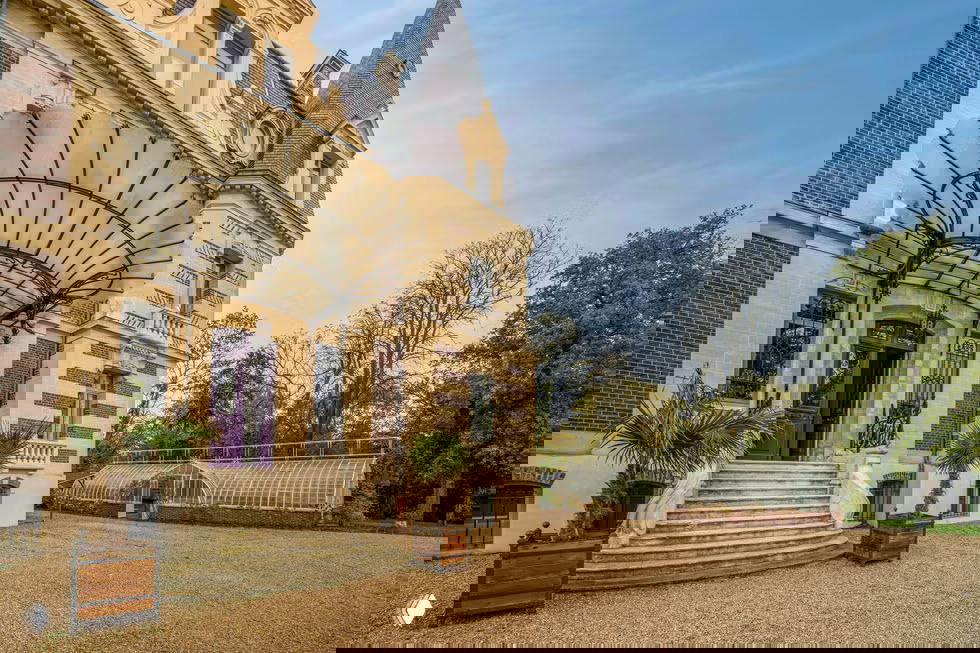 Особняк Жозефины Бейкер выставлен за 24 млн долларов