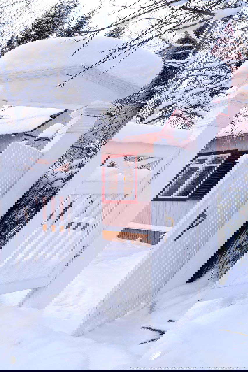 Как в сказке: дача под Истрой с новогодним декором