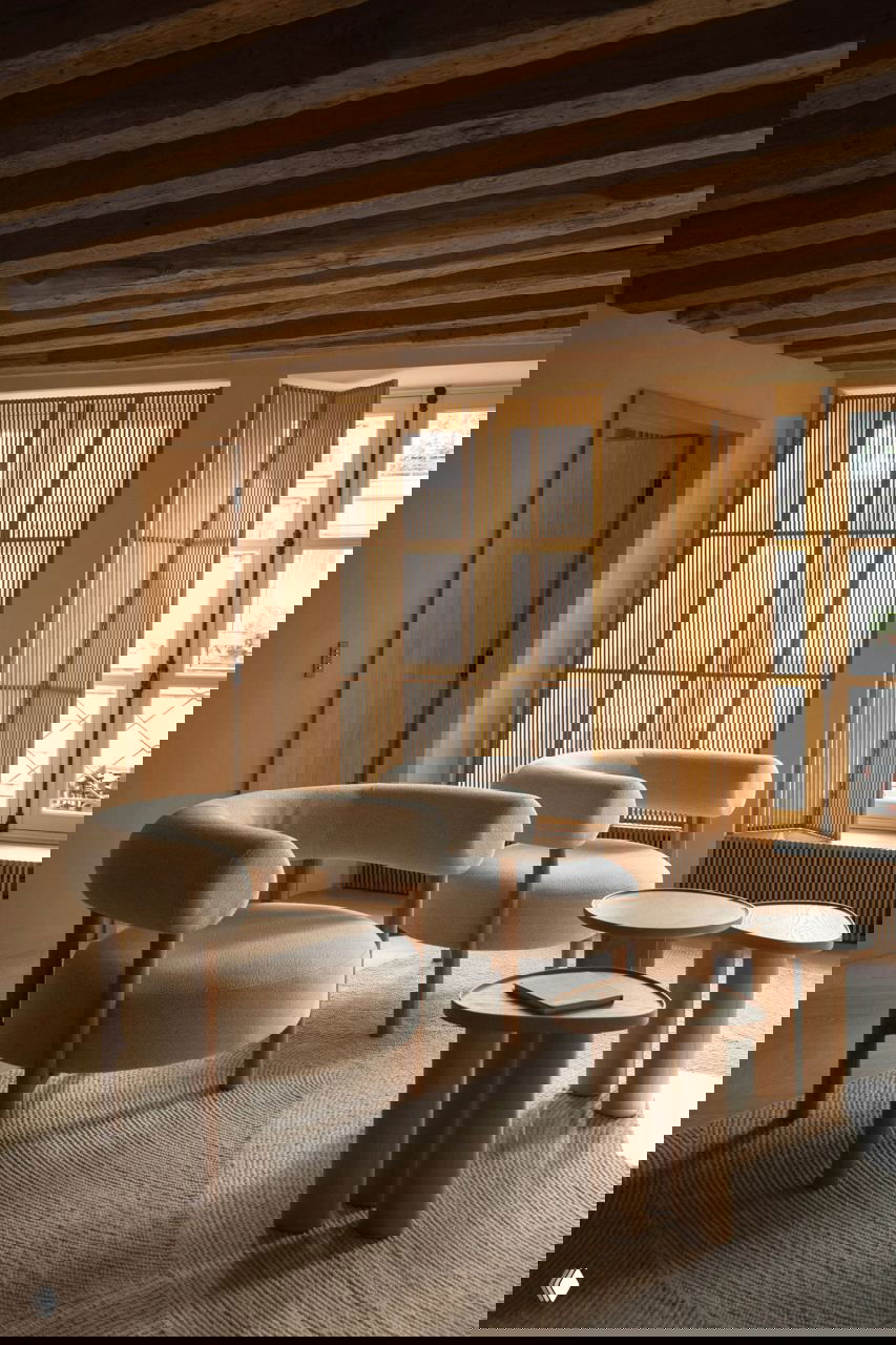 Дух Парижа и мудрость Азии: обновление квартиры в Марэ