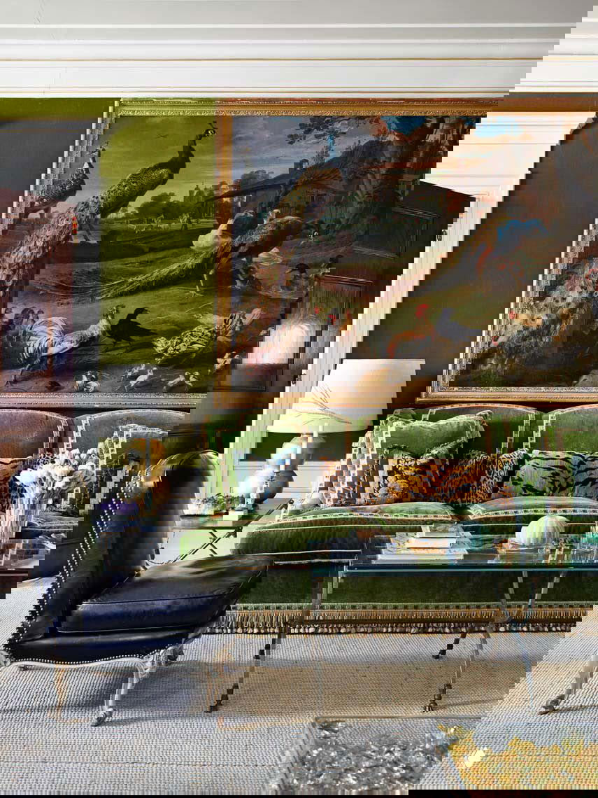 Мини-тренд 2026: диваны с бахромой