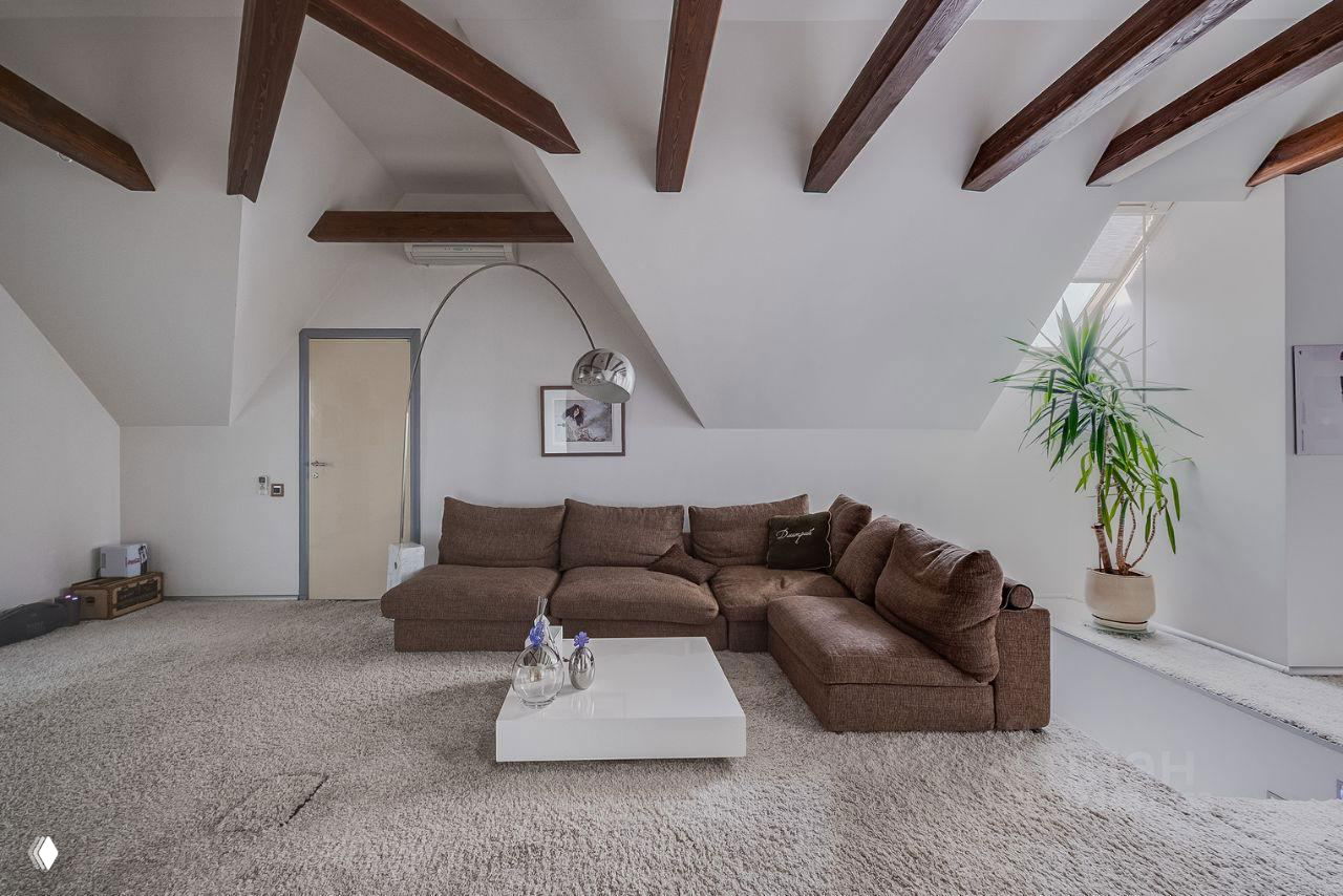 Дмитрий Дибров выставил дом в Лапино за 570 млн руб