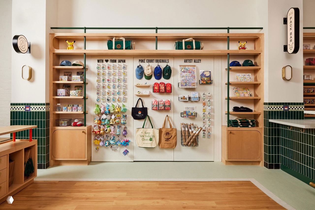 Покеболы, плитка и клен: интерьер Pokémon в Нью-Йорке