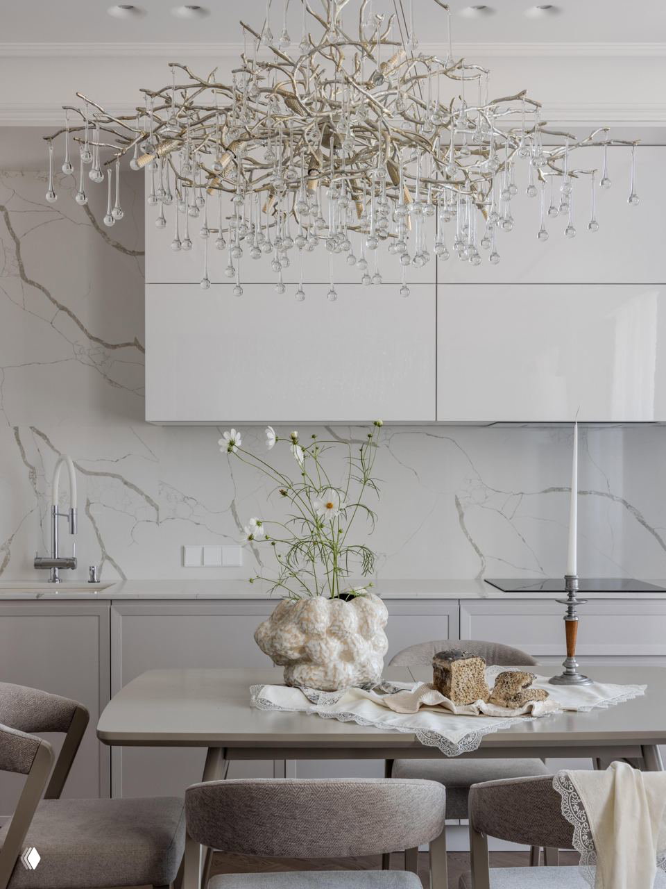 Эффектность и уют: квартира 110 м² для молодой семьи