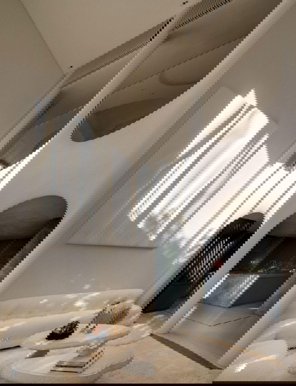 Дом-часовня в Гонконге: арки, купол и атмосфера тишины