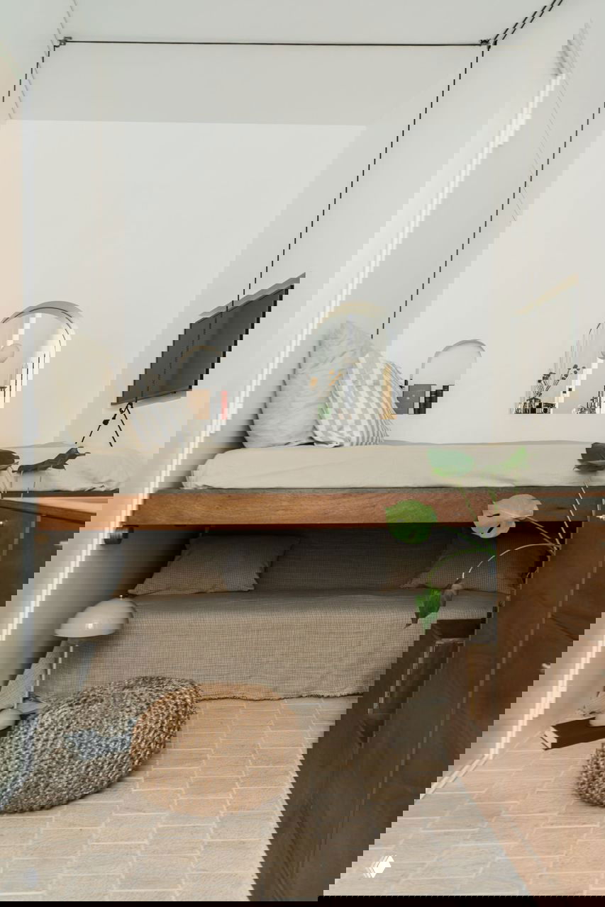 Маленькая квартира 12 м² с антресолью в Париже