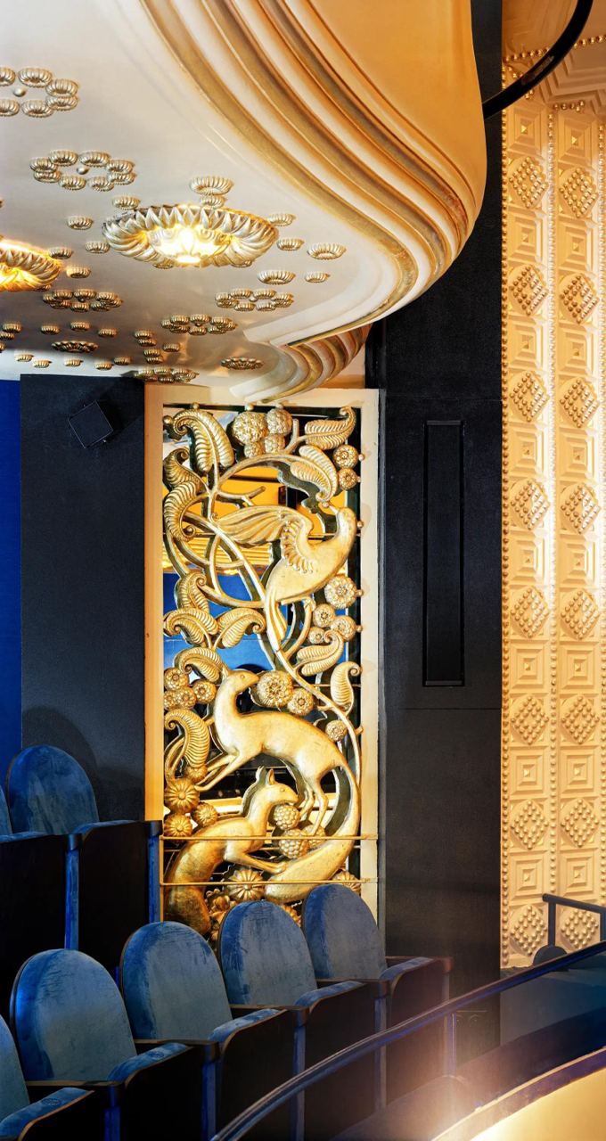 Парижский театр Дауну в стиле ар-деко открывается