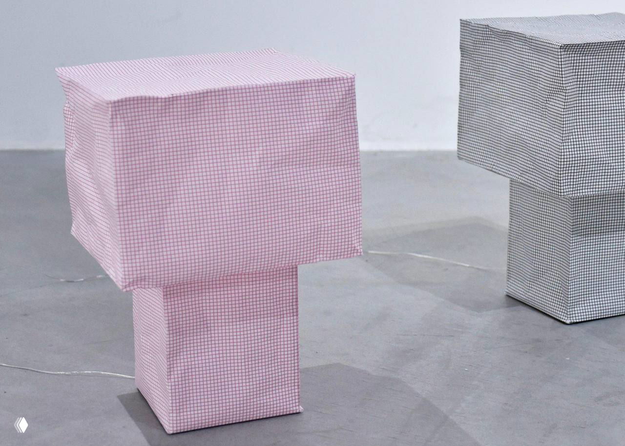 Лампа-конверт Tsubomi от Казухиро Яманака