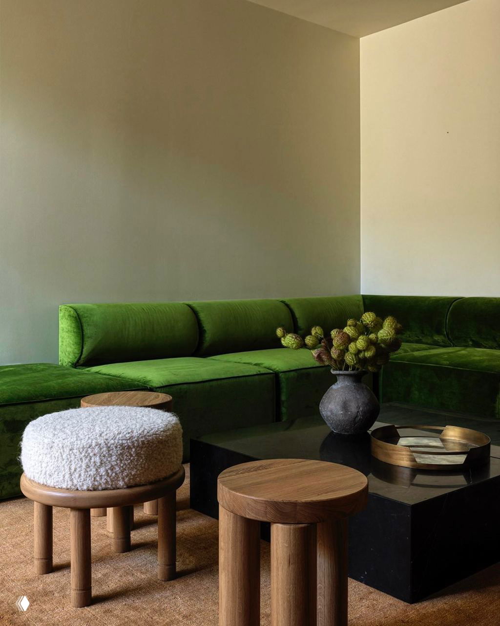 Зеленый диван: 65+ фото и проектов