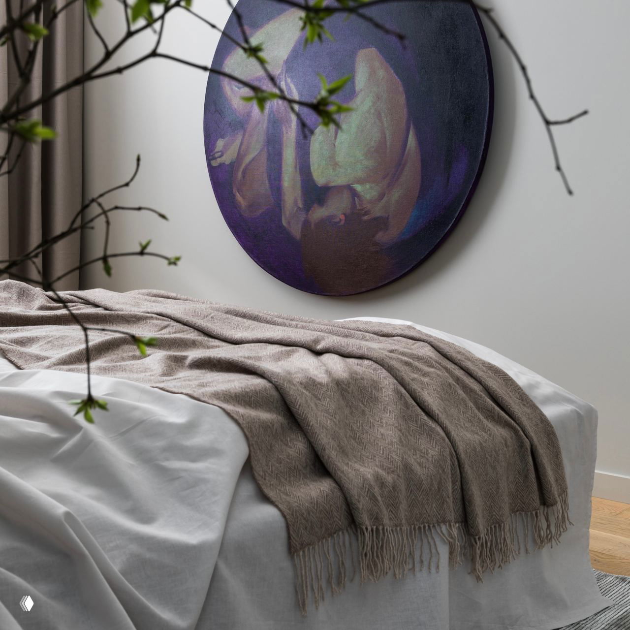 Кровать с однотонным текстилем, пледом и декоративной круглой картиной на стене — вариант спокойного нейтрального постельного набора.