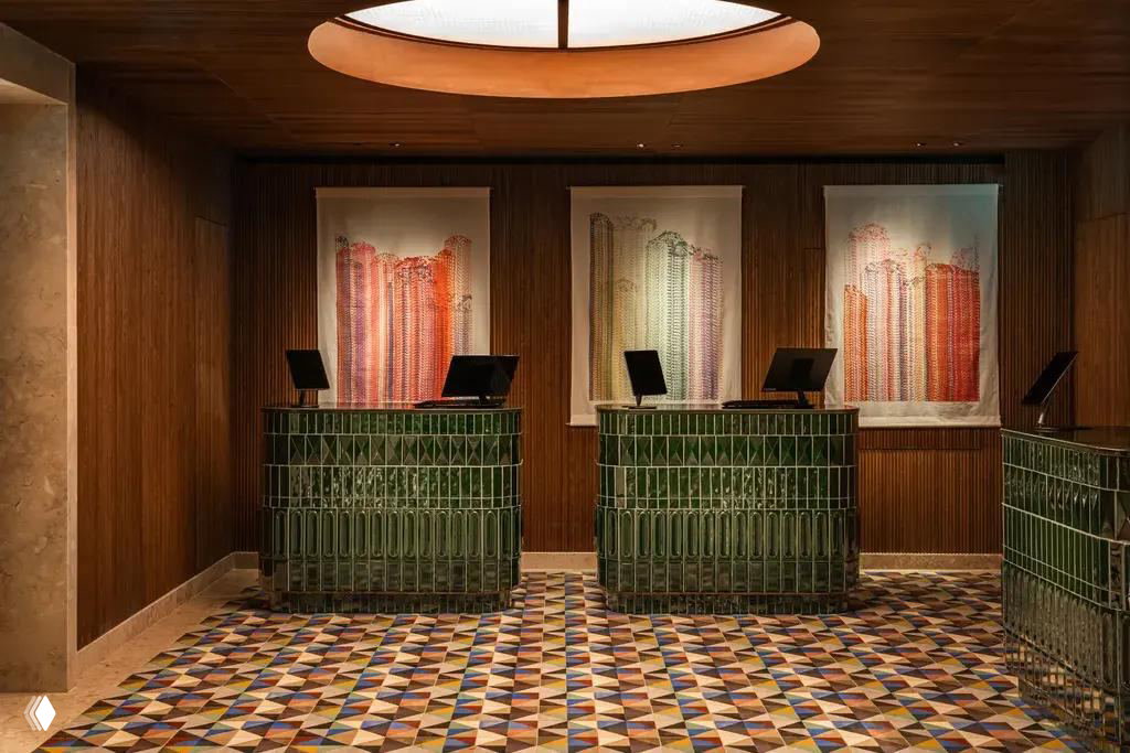 В Лиссабоне открылся отель Andaz с интерьерами Уркиолы