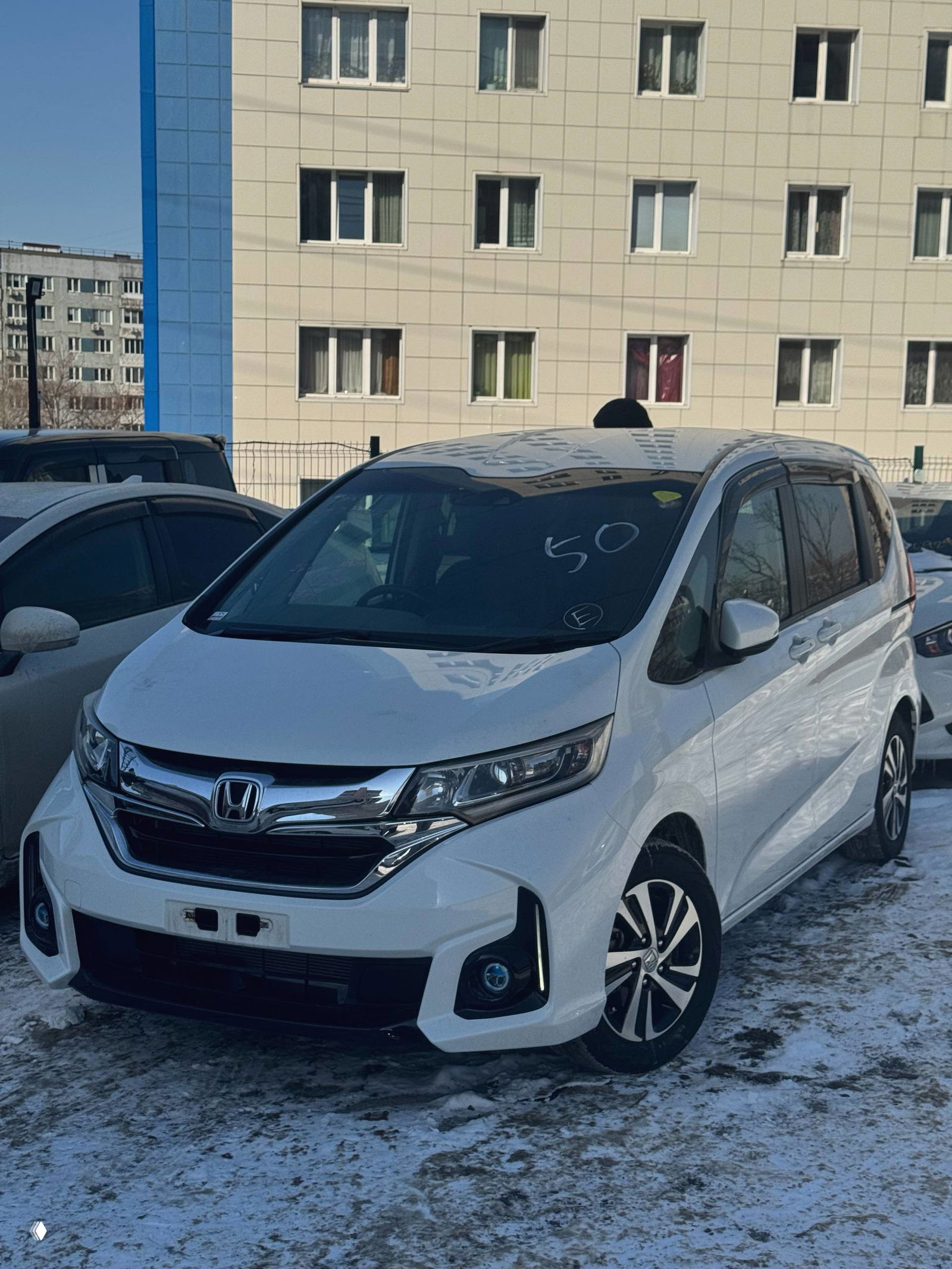 Привезли Honda Freed (2018) — компактный минивэн