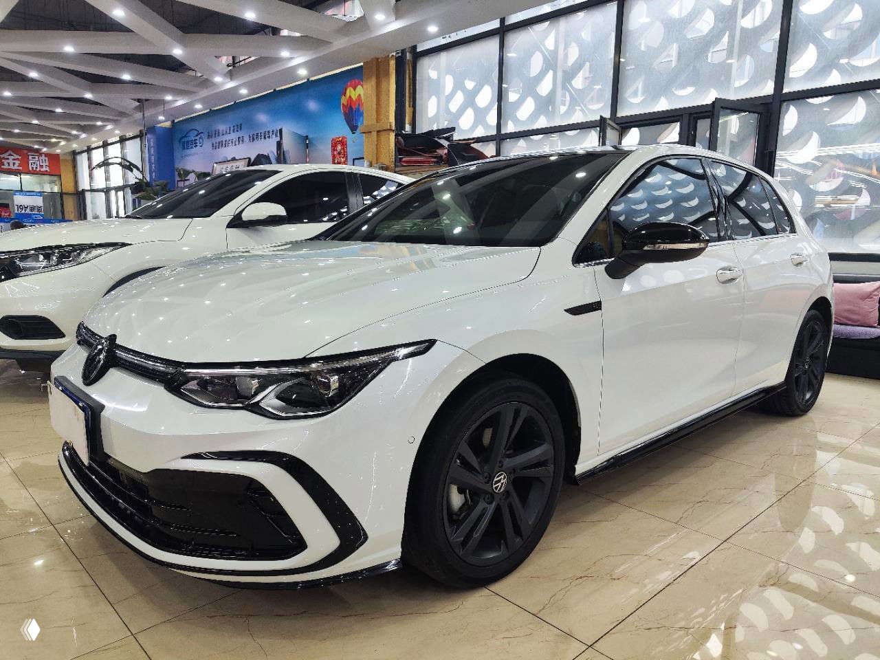 Volkswagen Golf 2021 (R-Line) в Китае — 1.4, 45 500 км