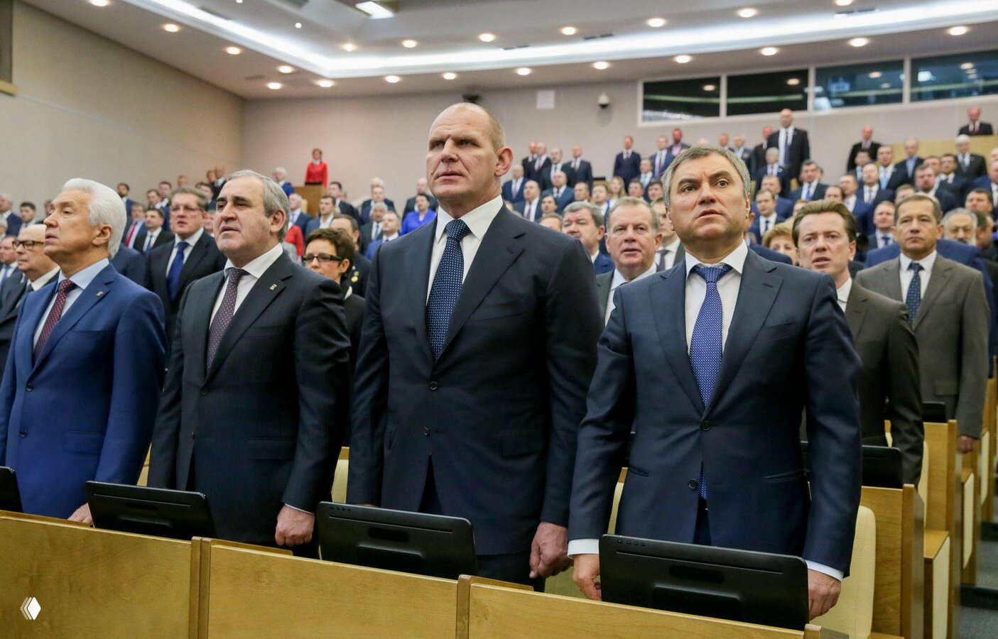 Единороссы предложили удорожание списания долгов