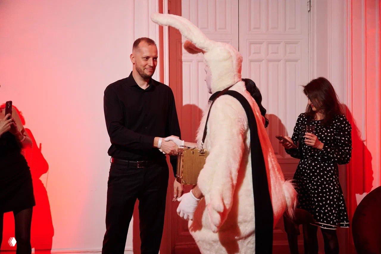 Гадаю по резюме — закрытые разборы и мини‑консультации