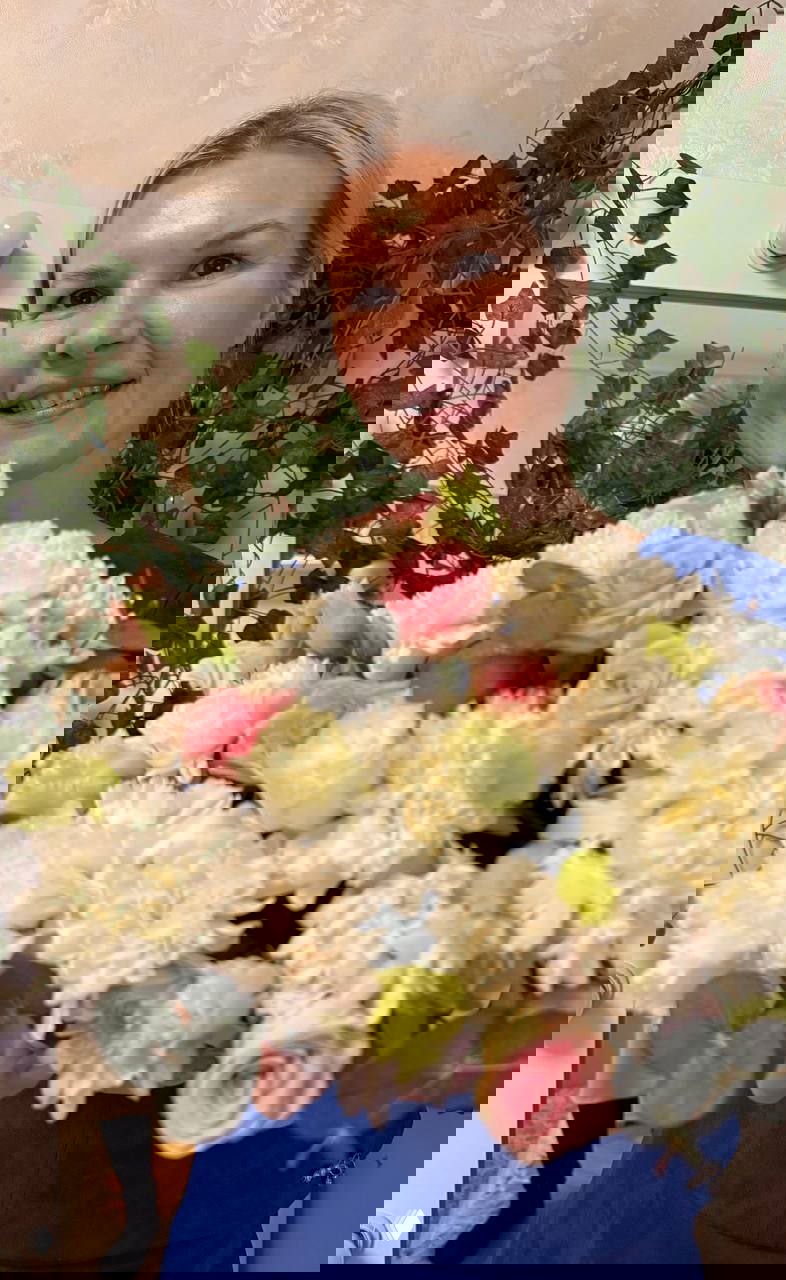 Девочки, с 8 Марта!