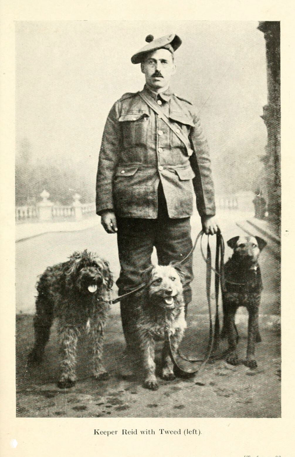 Проводник Рейд со своими воспитанниками