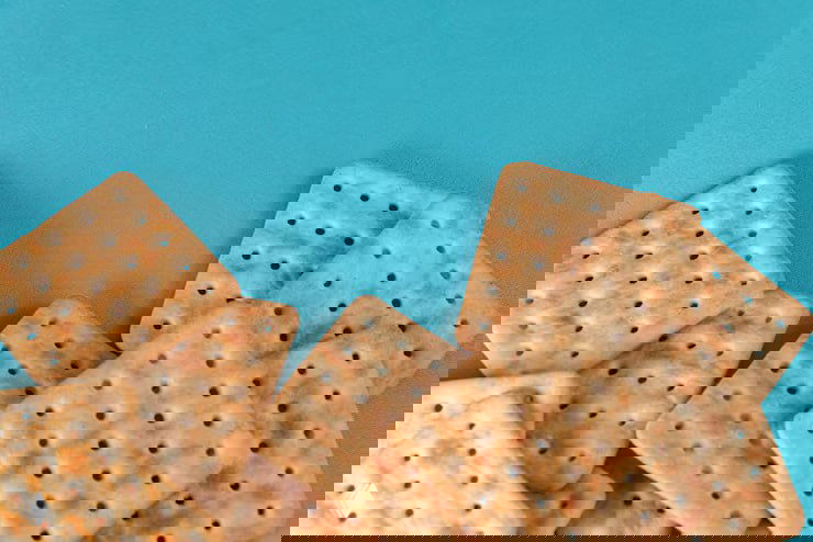 Крекеры выходят из тени в готовых наборах еды