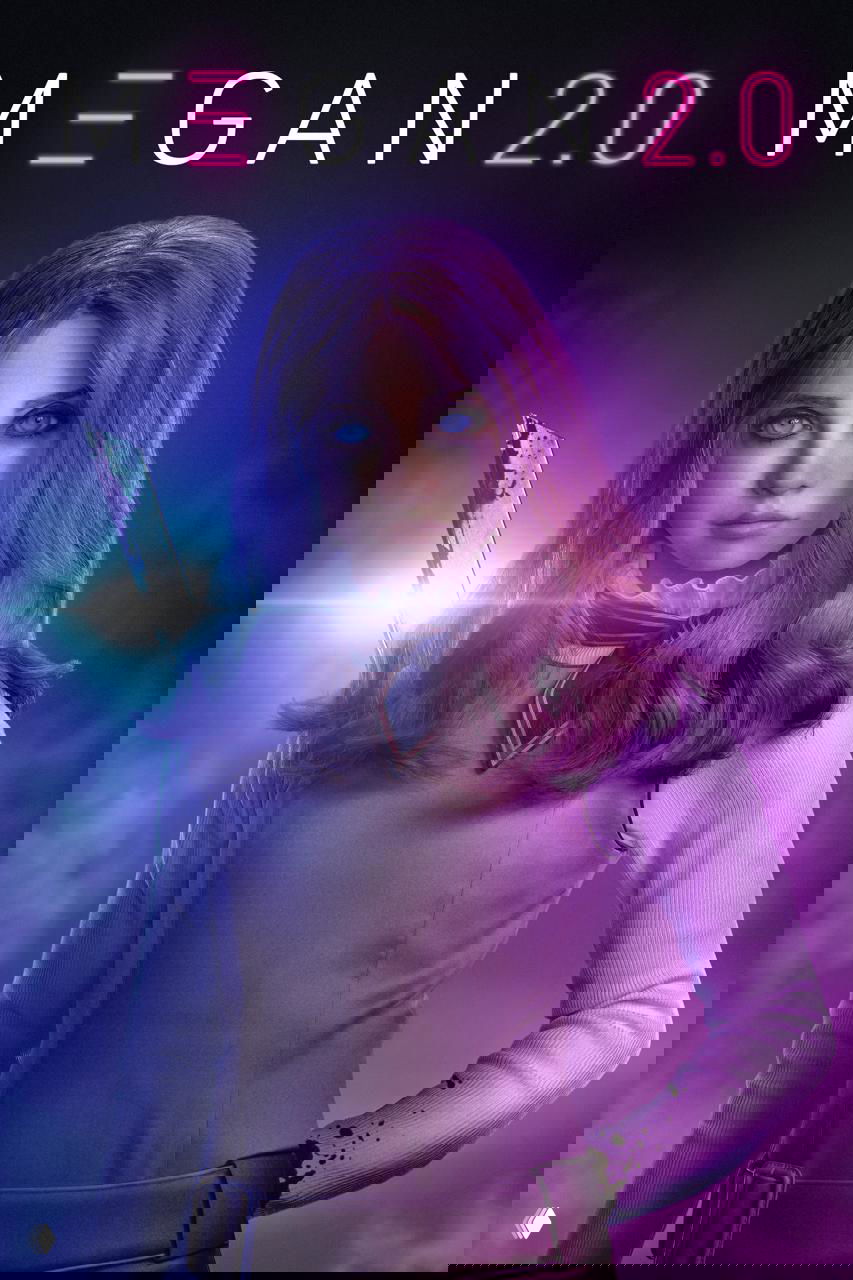 Промопостер «M3GAN 2.0»: кукла с фиолетовыми волосами и холодным взглядом на цветном неоновом фоне, стилизованный логотип фильма.