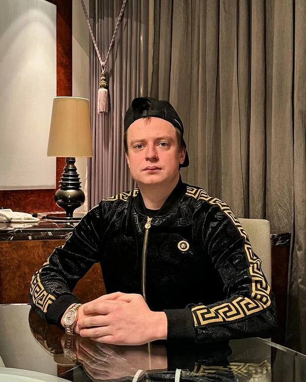 Дрейк назвал Меллстроя легендой стримов