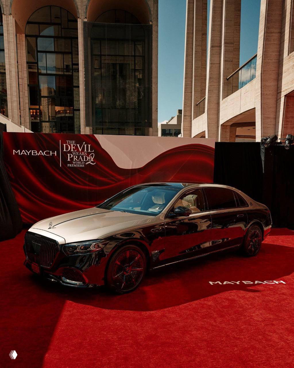 Mercedes‑Maybach в стиле «Дьявол носит Prada 2»