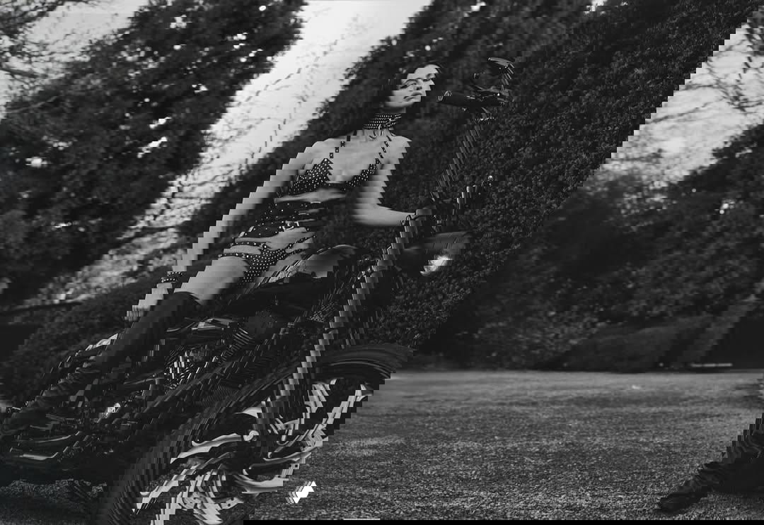 Ирина Шейк оголилась в фотосессии для Стивена Кляйна