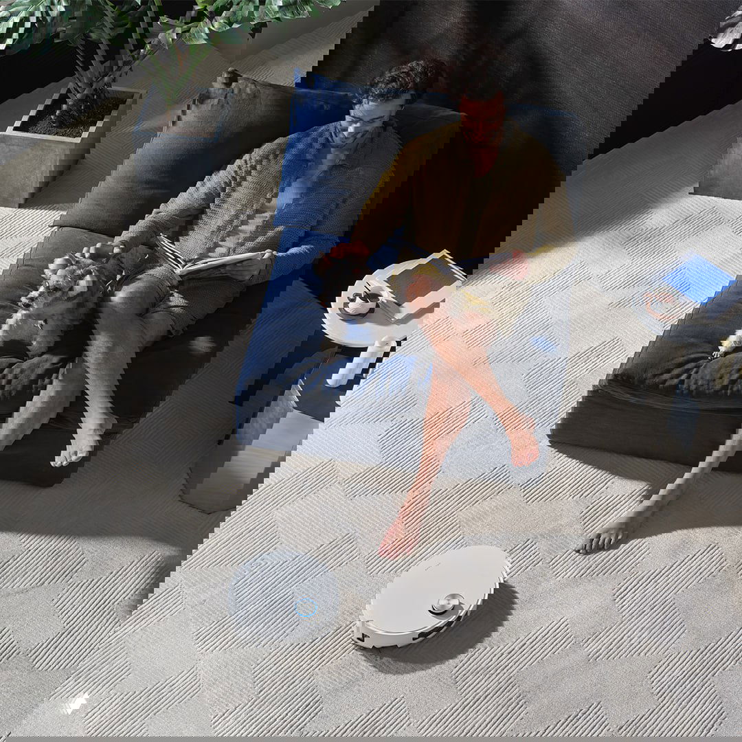 Что подарить девушке на 8 Марта?