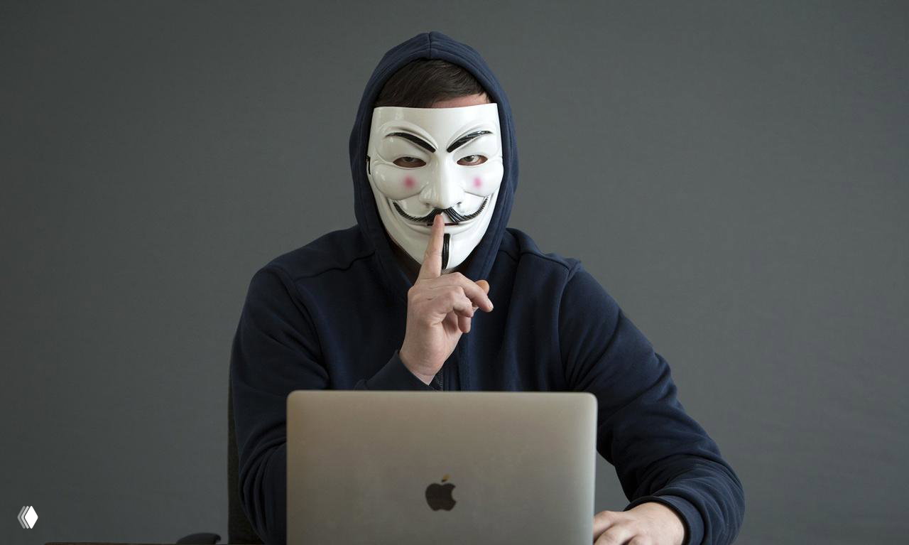 Массовый скам через пасхальные открытки в России