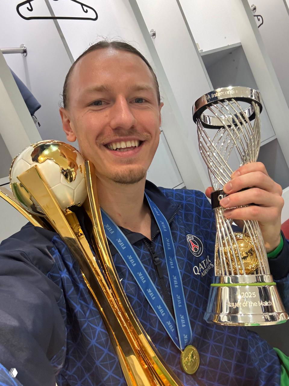 Во Франции сошли с ума от игры вратаря Матвея Сафонова