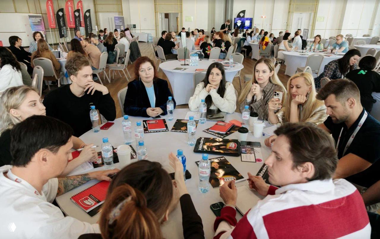 У кого сегодня больше всего продаж в инфобизнесе?