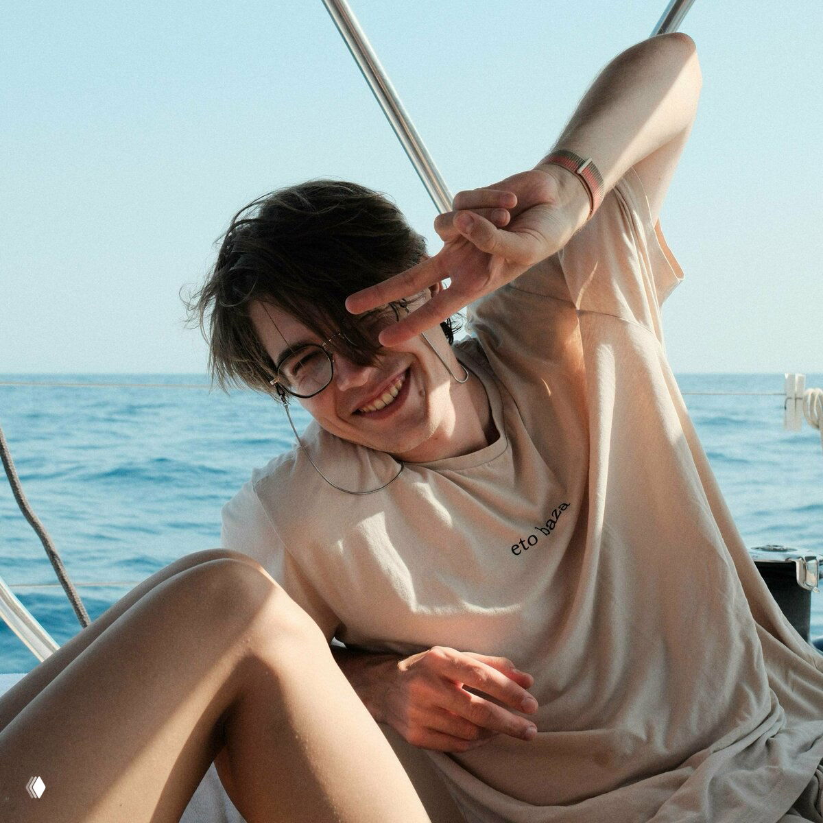 SAILUST — клуб яхтенных приключений