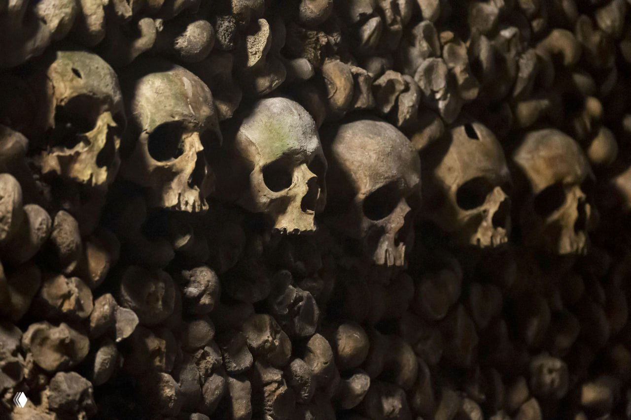 Парижские катакомбы: «обитатели» и кости миллионов