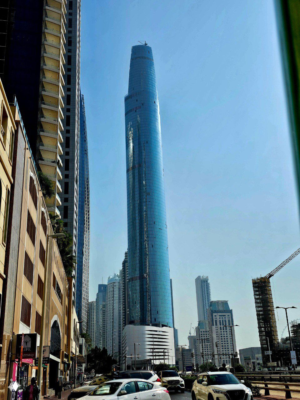 В Дубае открыли самый высокий отель в мире