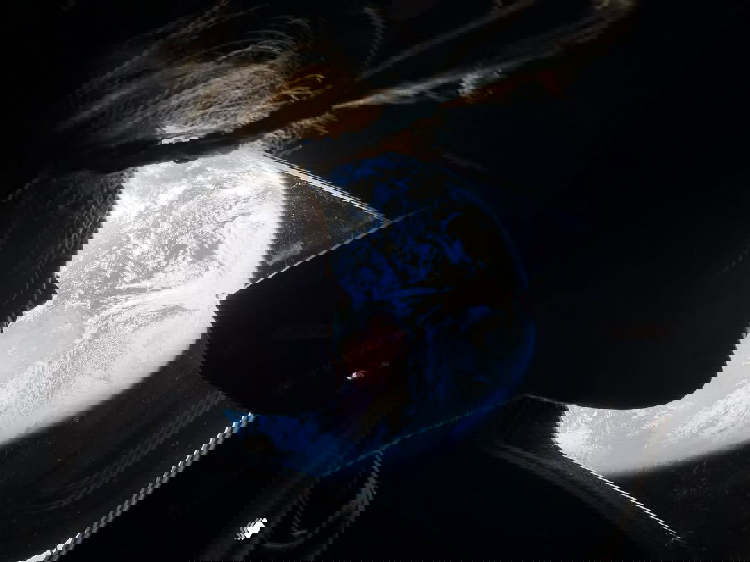 Экипаж «Артемида-2» сфотографировался на фоне Земли