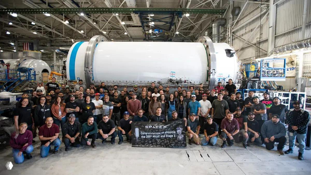 В Луну врежется ступень ракеты-носителя Falcon 9