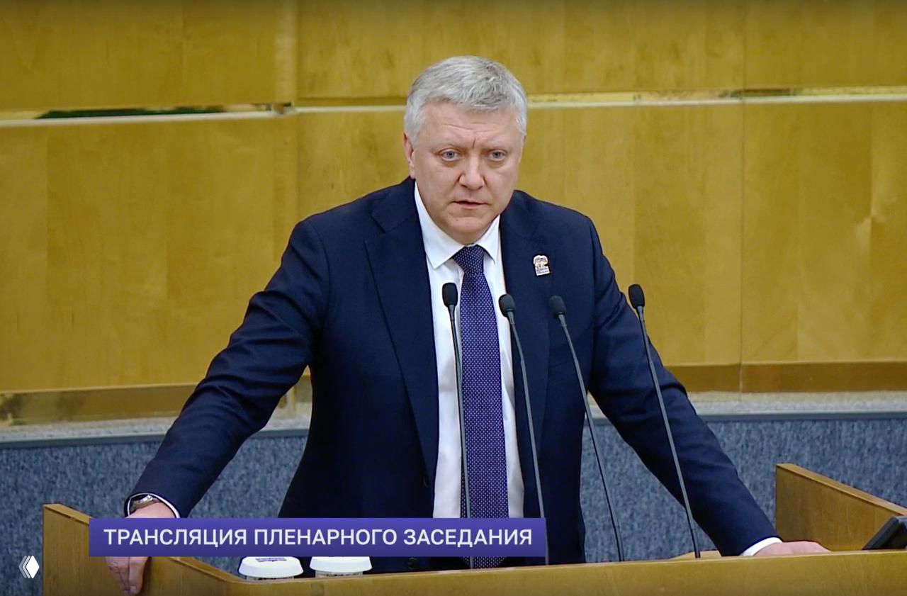 Госдума освободила чиновников от ежегодных деклараций