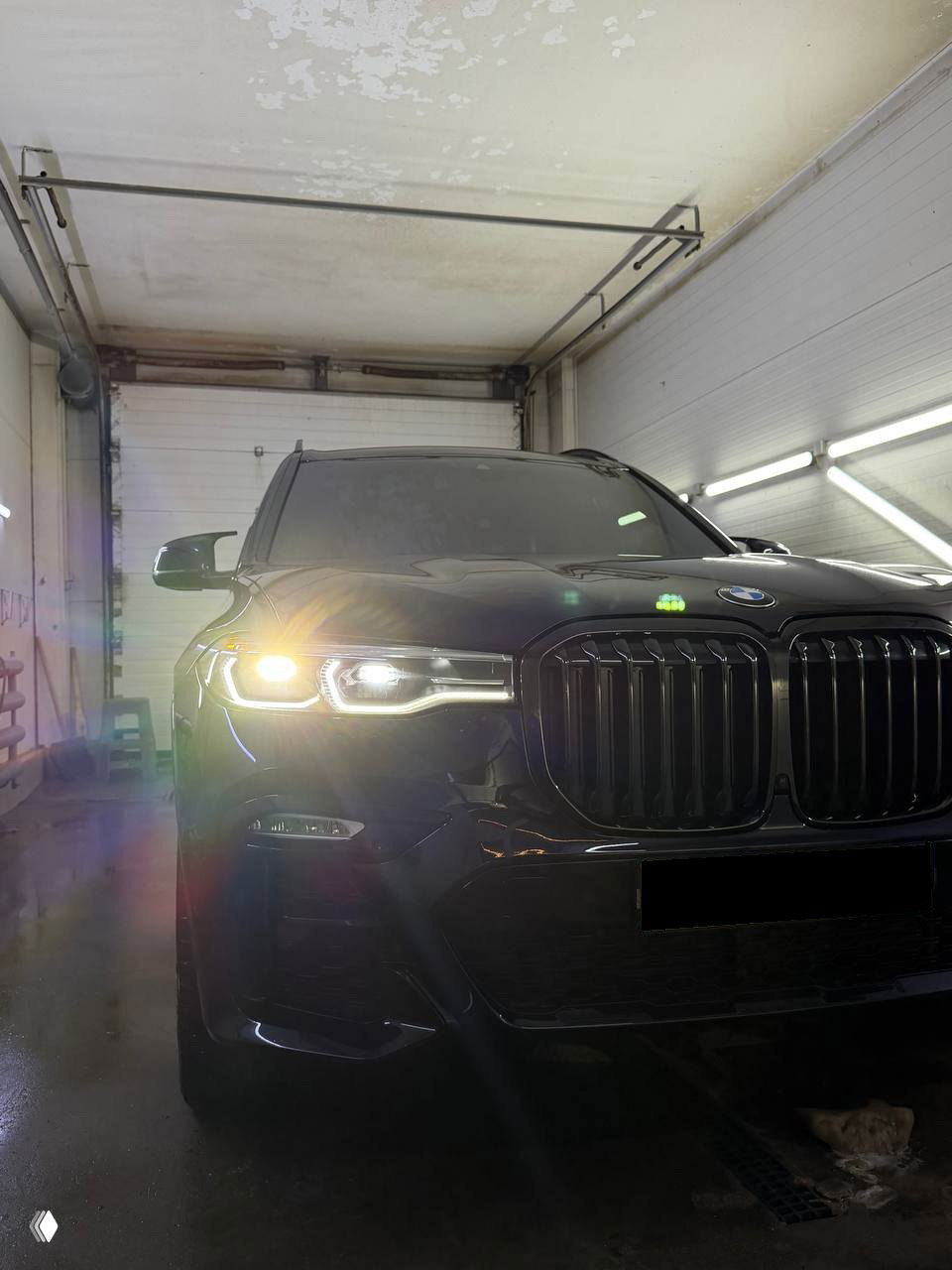 В продажу поступает BMW X7 — 2021, 57 тыс. км