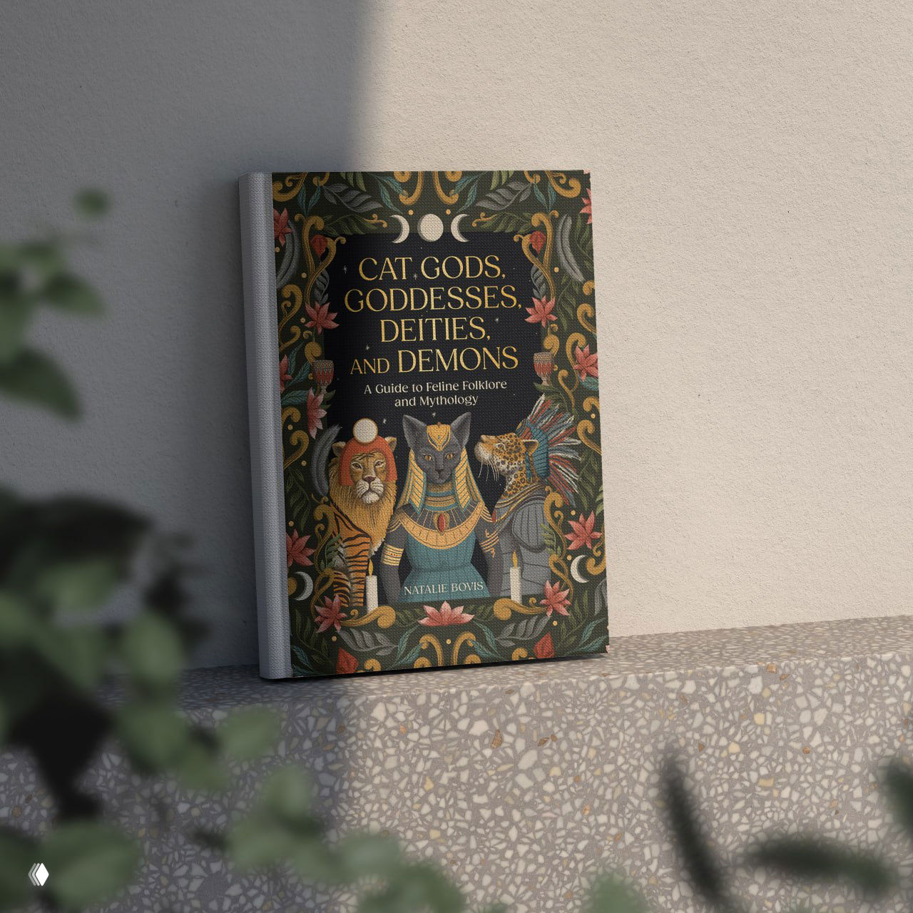 Перевод книги Натали Бовис «Кошачьи боги»