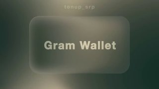 Превью с надписью «Gram Wallet» на размытом тёмно-зелёном фоне; вверху — маленький водяной знак tonup_srp, минималистичная иллюстрация анонса.