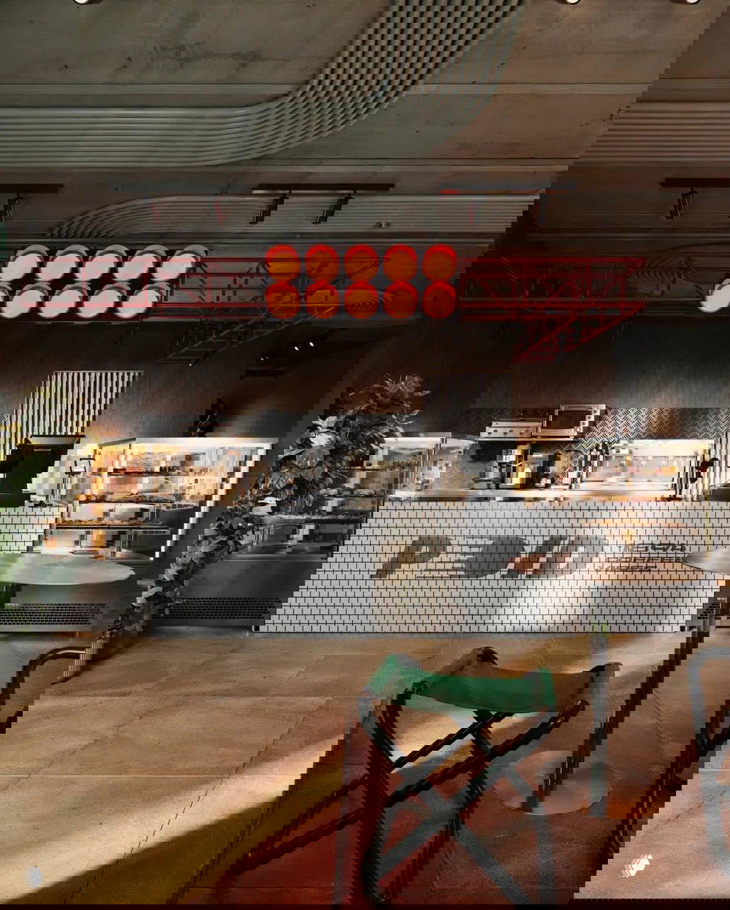 Идём в новую эстетичную кофейню