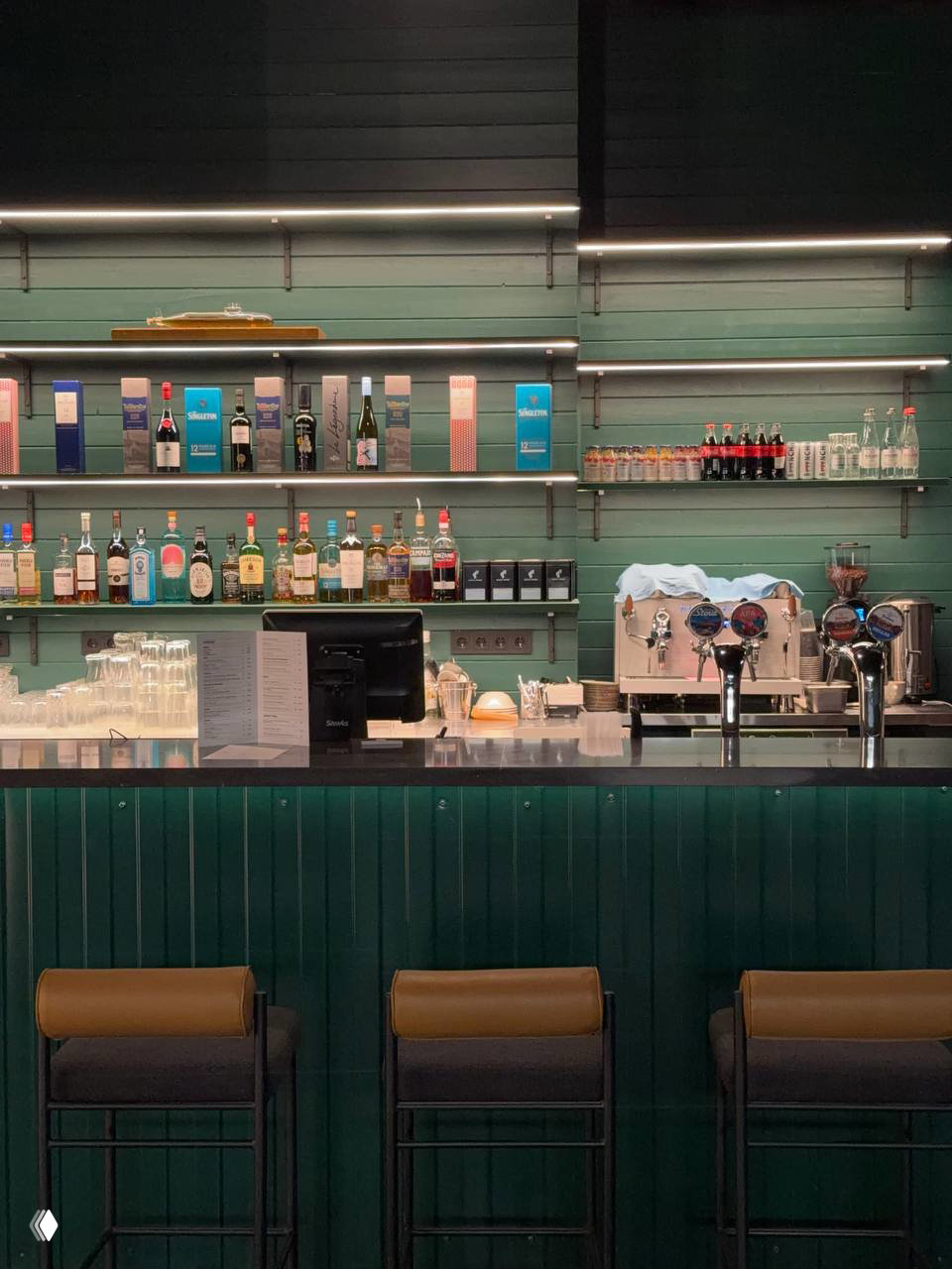 Идем в бильярд-клуб с необычным названием